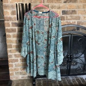 Mason & Belle Crochet Trim Kimono